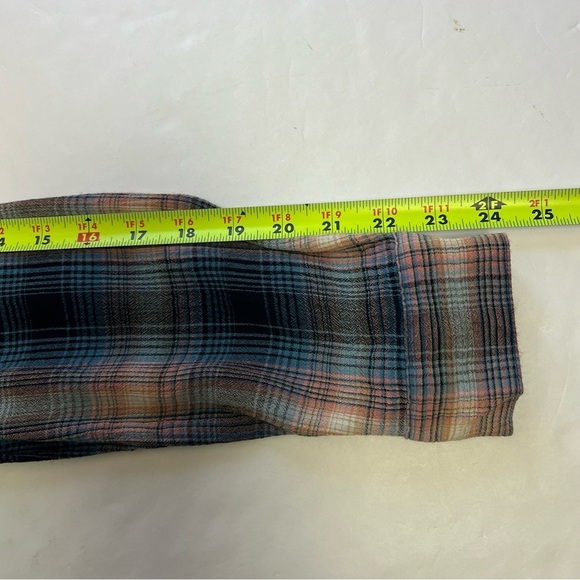 MAURICES Women’s Button Shirt Sz Medium Multi Color Plaid Pocket - Picture 9 of 9